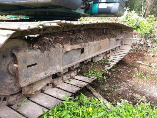 รถแบคโฮ KOBELCO  SK140.  ( รถทำงาน 6,6xx ซม. )  สนใจติดต่อ 081 - 6079515