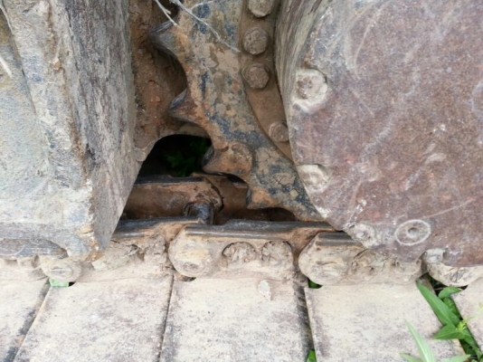 รถแบคโฮ KOBELCO  SK140.  ( รถทำงาน 6,6xx ซม. )  สนใจติดต่อ 081 - 6079515