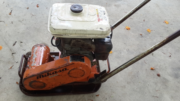 เครื่องตบดิน