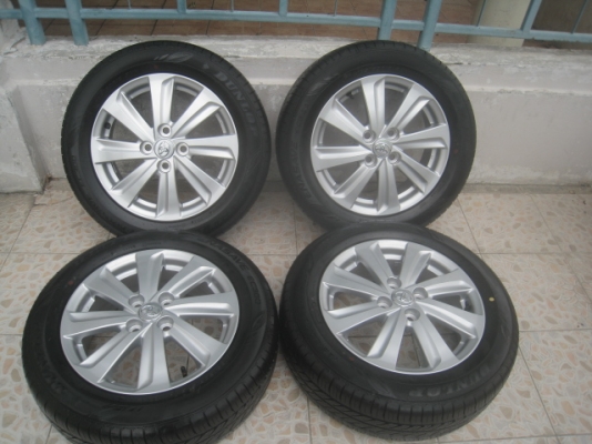 ขายล้อแม็กป้ายแดง Toyota yaris 15"x5.5" et45 4รู100 + ยางปี14 สนใจติดต่อเล็กคลองสามครับ 081-3747940