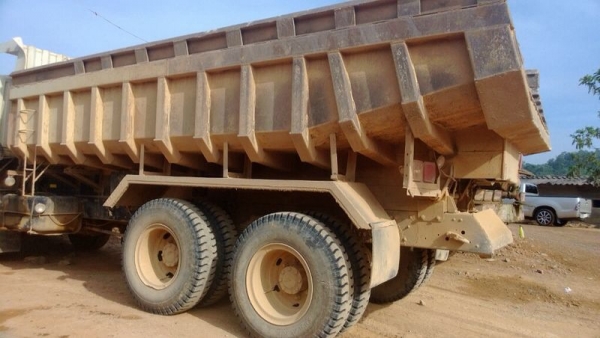 รถมิตซู 10 ล้อดั้ม 240 แรงม้า. ปี 54 ( รถวิ่ง 3x,xxx - 4x,xxx กม. ) ( มีขาย 3 คัน. ) สนใจติดต่อ 081 - 6079515 รถมิตซู 10 ล้อดั้ม 240 แรงม้า. ปี 54 ( รถวิ่ง 3x,xxx - 4x,xxx กม. ) ( มีขาย 3 คัน. ) สนใจติดต่อ 081 - 6079515