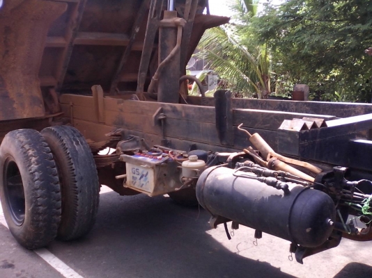 **700,000 บ.ต่อรอง**ขาย6ล้อดั้มดิน HINO KR700 วางเครื่องWO6D 160แรง วางหัวสิงห์ไฮเทค(ลงเล่ม)เครื่องแห้งดี แรงดี ไม่เยิ้ม ช่วงล่างใหญ่ คัสซีใหญ่ สวยไม่ปะไม่ดาม กระบะดั้มเหล็ก5ตันยิงหน้า3.60ม.สภาพสวย พื้นสวยข้างสวยไม่มีผุ หัวเก๋งสวยไม่ผุภายในสวยคอนโซลเต็ม พ