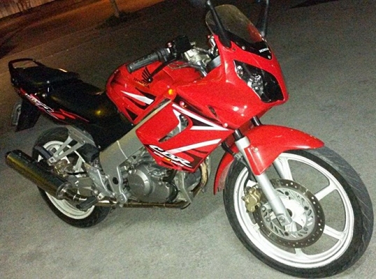 CBR 150 ตัวเก่า CBR 150 ตัวเก่า