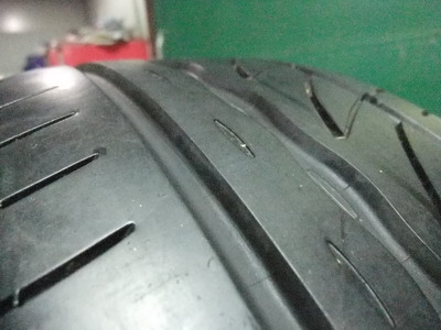 ยาง bridgestone re002 215/45/17 ปี12 สภาพสวยมากๆ สภาพนางฟ้า ยาง bridgestone re002 215/45/17 ปี12 สภาพสวยมากๆ สภาพนางฟ้า