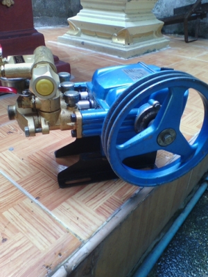 ขายเครื่องพ่นยา3สูบแรงดันสูง ราคาถูกๆ ตราเพรช