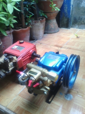 ขายเครื่องพ่นยา3สูบแรงดันสูง ราคาถูกๆ ตราเพรช