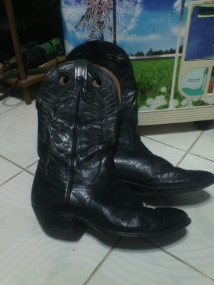 ขายรองเท้าบู๊ทยาว ขายรองเท้าบู๊ทยาว