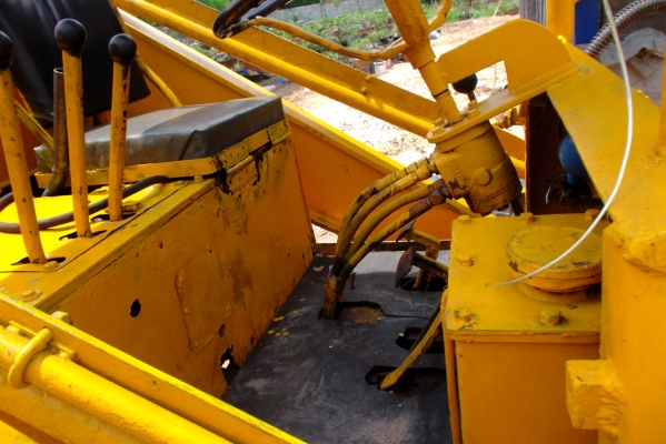 ขายรถตักล้อยางKOMATSUD20ขาตักกระแตนสภาพพร้อมใช้งาน