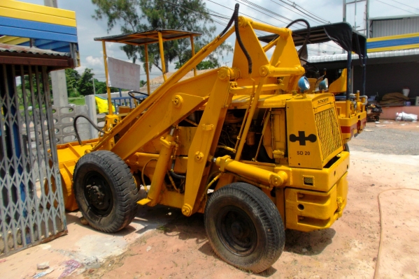 ขายรถตักล้อยางKOMATSUD20ขาตักกระแตนสภาพพร้อมใช้งาน