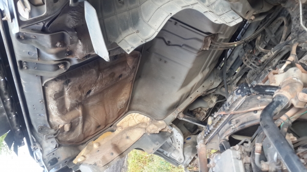 ขานรถหกล้อ NQR 150 แรงม้าเครื่องอินเตอร์เทอรโบ 6 เกียร์