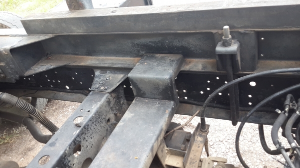 ขานรถหกล้อ NQR 150 แรงม้าเครื่องอินเตอร์เทอรโบ 6 เกียร์