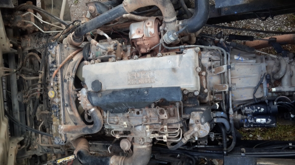 ขานรถหกล้อ NQR 150 แรงม้าเครื่องอินเตอร์เทอรโบ 6 เกียร์