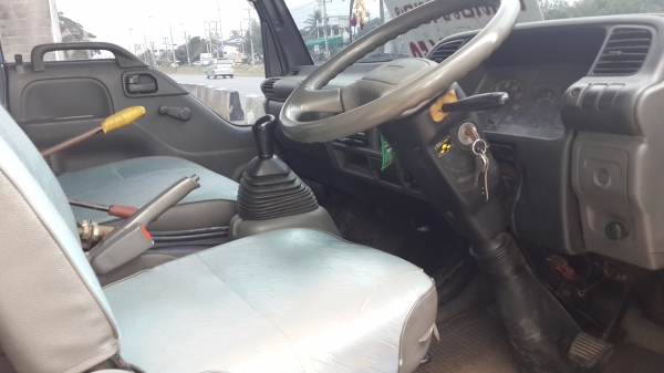 ขานรถหกล้อ NQR 150 แรงม้าเครื่องอินเตอร์เทอรโบ 6 เกียร์