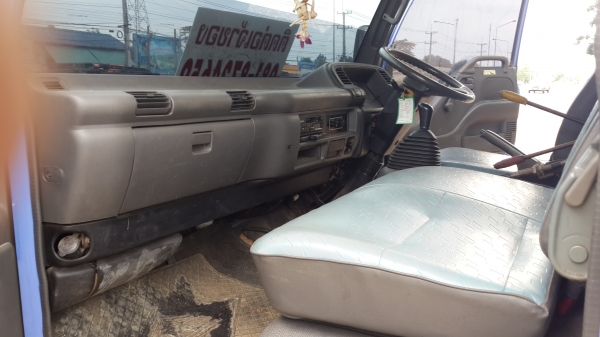 ขานรถหกล้อ NQR 150 แรงม้าเครื่องอินเตอร์เทอรโบ 6 เกียร์