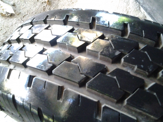 บริสโตนยางกะบะ 195R14 ปลายปี 12