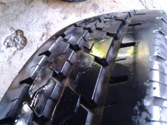 บริสโตนยางกะบะ 195R14 ปลายปี 12