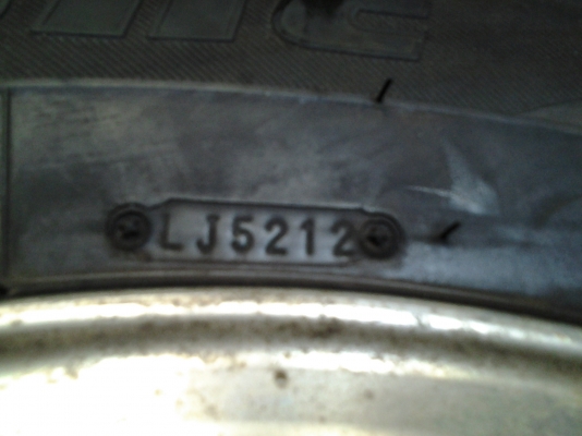 บริสโตนยางกะบะ 195R14 ปลายปี 12