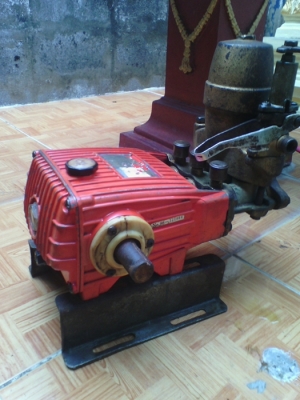 ขายเครื่องพ่นยา3สูบแรงดันสูง ราคาถูกๆ ตราเพรช