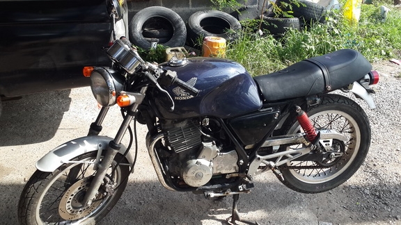 ราคาพิเศษภายในวันนี้เท่านั้น CLUBMAN 400 เพิ่งมาจากญี่ปุ่น