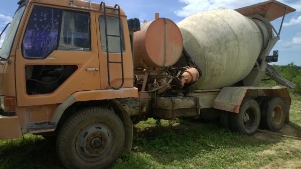 รถโม่ FUSO FN527M-TF2763 รถสวย...ช่วงยาว10ล้อดั้ม ไม่เอาโม่ก็ได้.(ได้เล่มทะเบียนแล้ว...) รถโม่ FUSO FN527M-TF2763 รถสวย...ช่วงยาว10ล้อดั้ม ไม่เอาโม่ก็ได้.(ได้เล่มทะเบียนแล้ว...)