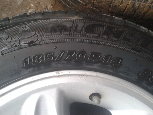 ขายล้อแม็กขอบ14พร้อมยาง1ชุด4500 ขายล้อแม็กขอบ14พร้อมยาง1ชุด4500