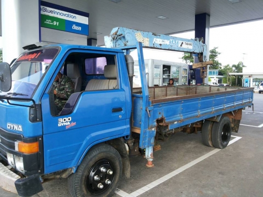 ขายรถหกล้อติดเครน 2 ใบปัด จดทะเบียนปี 38