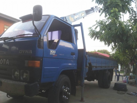 ขายรถหกล้อติดเครน 2 ใบปัด จดทะเบียนปี 38