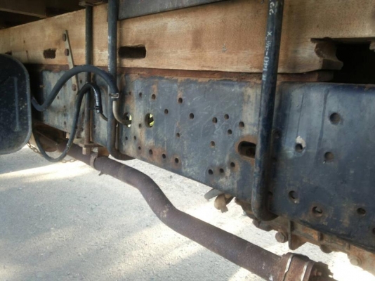 ขายรถหกล้อติดเครน 2 ใบปัด จดทะเบียนปี 38