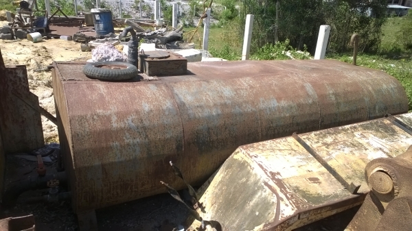 ถังน้ำ4000ลิตร เหล็กหนา ไม่รั่ว  สภาพดี...