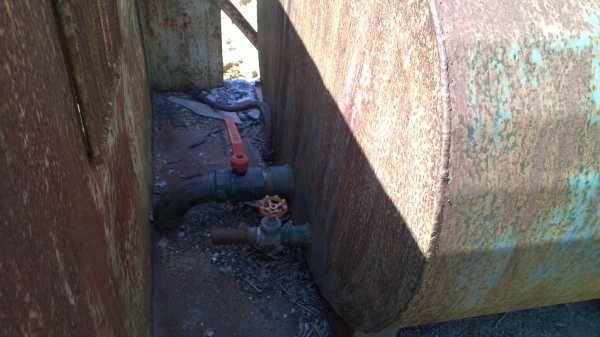 ถังน้ำ4000ลิตร เหล็กหนา ไม่รั่ว  สภาพดี...