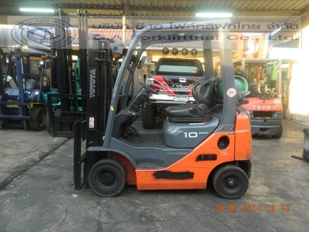 ขายรถ โฟล์คลิฟท์ TOYOTA รุ่น 8-FG10