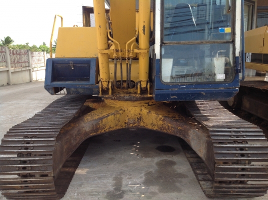 ขายรถแบคโฮ KOMATSU รุ่นPC120-3 สภาพสวย พร้อมใช้งาน เอกสารครบ