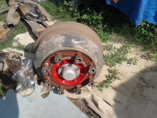 คานหน้า 195 พร้อมกระปุกพวงมาลัย 240  สภาพพร้อมใช้ครับ