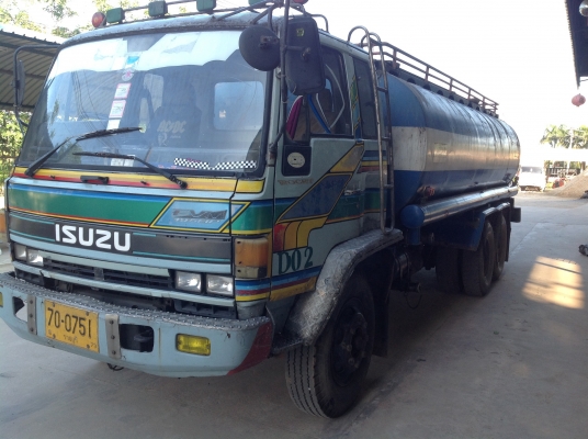 ขายแทงค์น้ำมันพืช สิบล้อ16000 ราคา60000