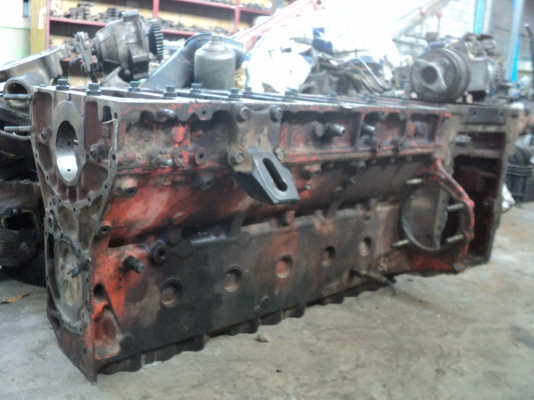 ขายเสื้อสูบ 240 สวยมาก isuzu 6sd