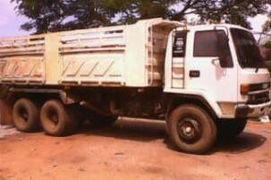 ขายรถสิบล้อ ISUZU ROCKY  240 หัวขาว ปี38 ดั้มสามมิตร รอนเฉียง รถพร้อมใช้