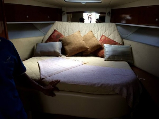 เรือ Sea Ray Sundancer 330 สนใจติดต่อ 090-268-2228 เรือ Sea Ray Sundancer 330 สนใจติดต่อ 090-268-2228