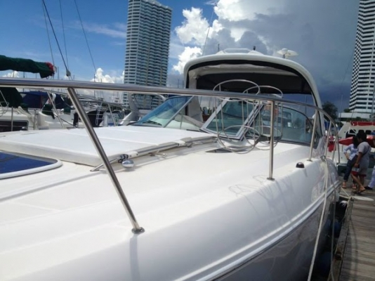 เรือ Sea Ray Sundancer 330 สนใจติดต่อ 090-268-2228 เรือ Sea Ray Sundancer 330 สนใจติดต่อ 090-268-2228