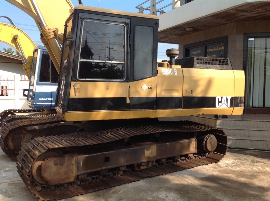 ขายรถแบคโฮ CATERPILLARรุ่นE200B สภาพสวย พร้อมใช้งาน เอกสารครบ