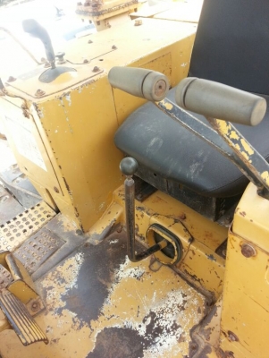 ขายCAT D5H ตีนเป็ด ใบมี6ทิศทาง สภาพพร้อมใช้ ราคาต่อรองได้ ติดต่อได้ที่คุณอ๊อฟ พิจิตร 086-737-9991