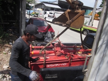 ประกาศแจ้ง ลูกค้าขาประจำครับ ทางเราจัดส่งขึ้นรถให้เรียบร้อยแล้วนะครับ สำหรับโรตารี่ สภาพสวย ยาว 1.8 และ 2 เมตร