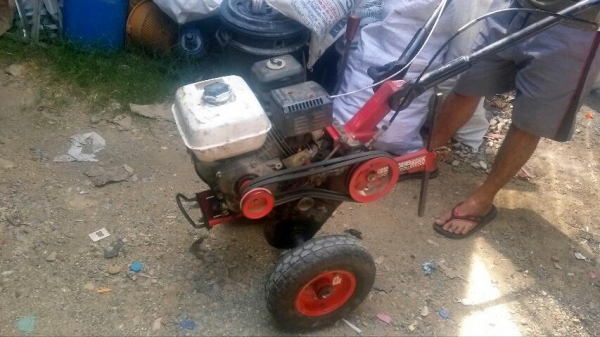 รถไถพรวน เดินตาม ขนาดเล็ก