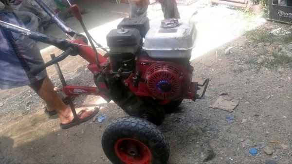 รถไถพรวน เดินตาม ขนาดเล็ก