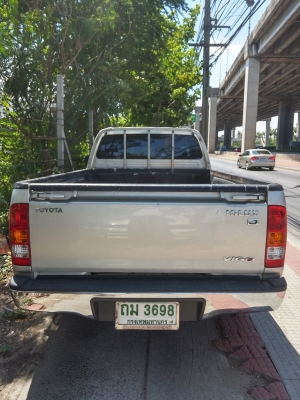 ขาย toyota vigo single cap ปี 2009