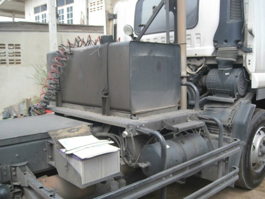 ขายหัวลาก,สิบล้อ,ห้างสวยๆ,300 hp, ปลายปี 53,,พร้อมใช้งาน,,