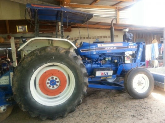 ขายFORD 6610 สวยมากอุปกรณ์ครบ ดันหน้า ผานหลัง ผาน7กับผาน3 สภาพดีพร้อมใช้งาน เอกสารพร้อมโอน