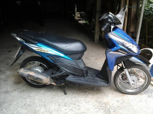 click I ปี 53 รถสวย เครื่องเดิมๆ ชุดสีสดๆ มีเล่ม เอกสารครบ