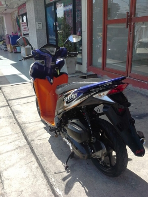 รุ่นใหม่ล่าสุด Honda Click 125i Racing คอมบายเบรค ปี 2556 (ล้อแม็กซ์)