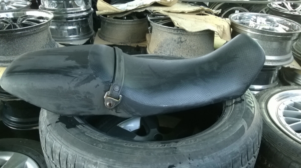 เบาะ  honda ftr 1200 บาท