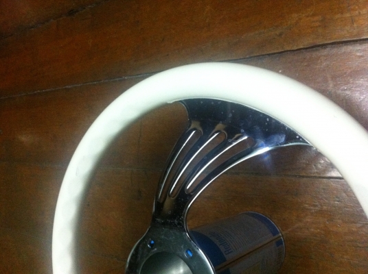 พวงมาลัยแต่ง จากญี่ปุ่น